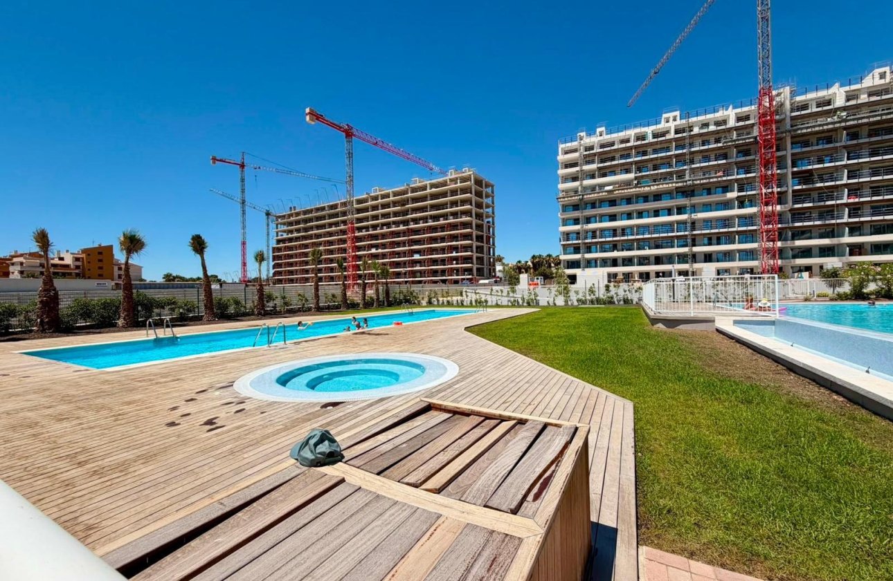 Herverkoop - Appartement -
Torrevieja - Punta Prima