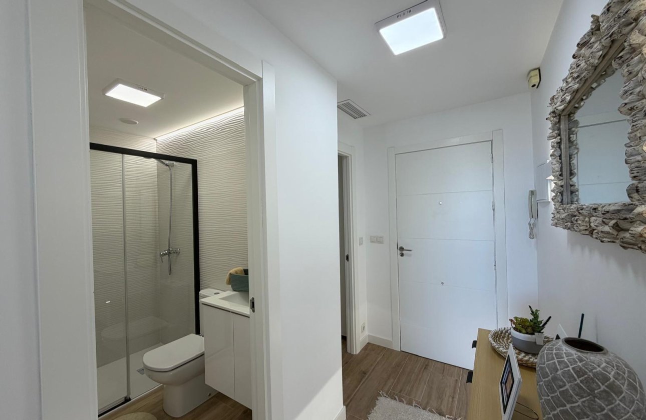 Herverkoop - Appartement -
Torrevieja - Punta Prima