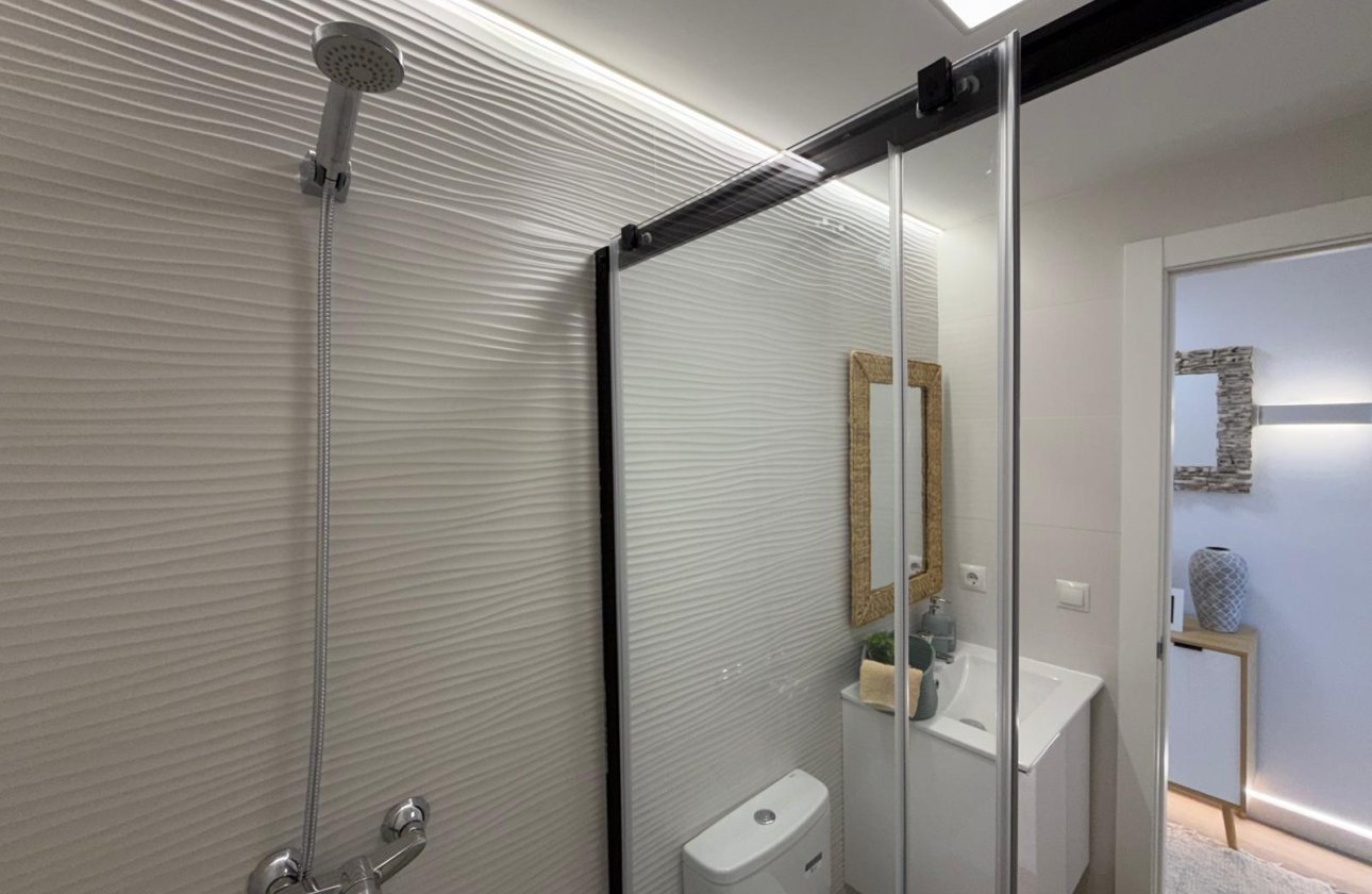 Herverkoop - Appartement -
Torrevieja - Punta Prima