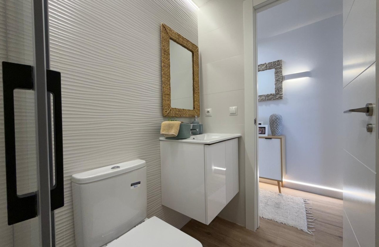 Herverkoop - Appartement -
Torrevieja - Punta Prima