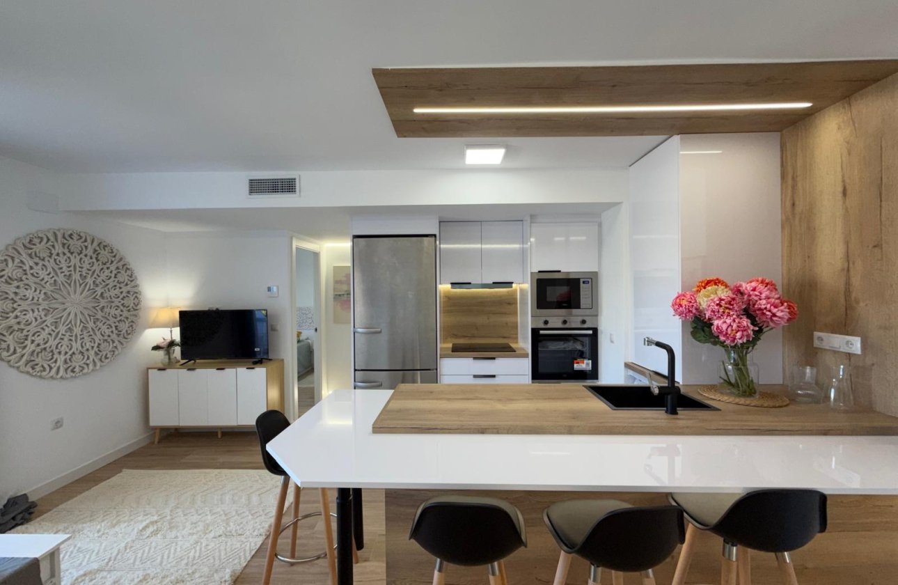 Herverkoop - Appartement -
Torrevieja - Punta Prima