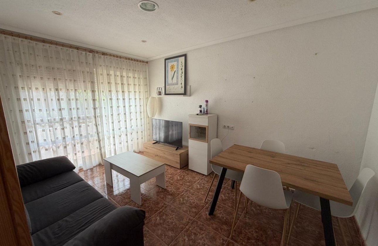 Herverkoop - Appartement -
Torrevieja - Punta Prima