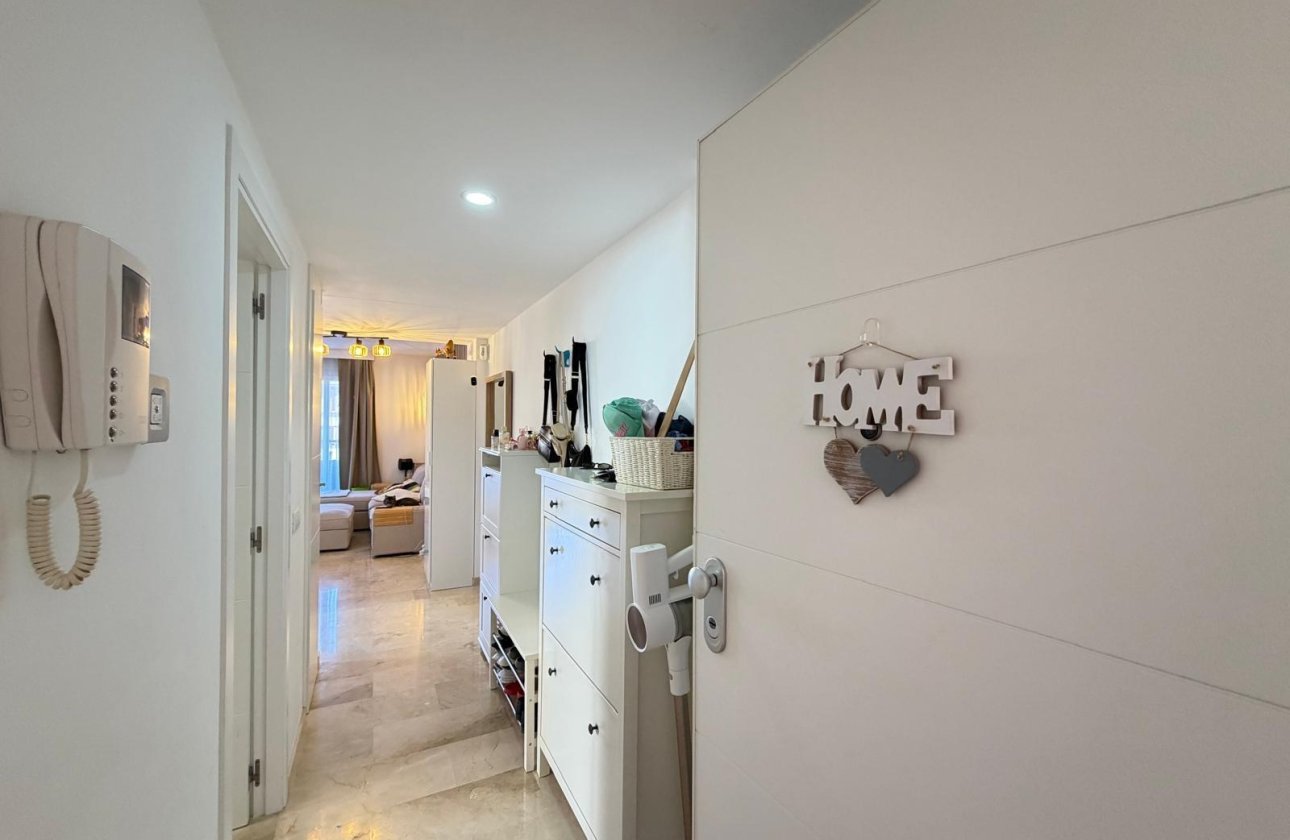 Herverkoop - Appartement -
Torrevieja - Punta Prima