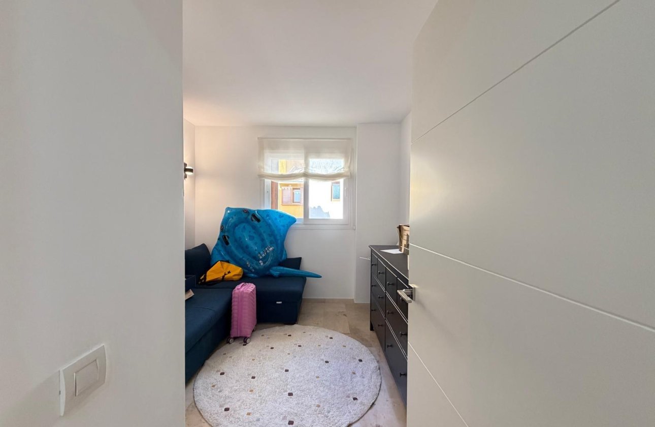 Herverkoop - Appartement -
Torrevieja - Punta Prima