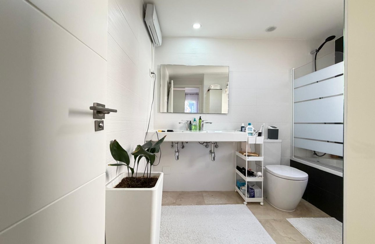 Herverkoop - Appartement -
Torrevieja - Punta Prima