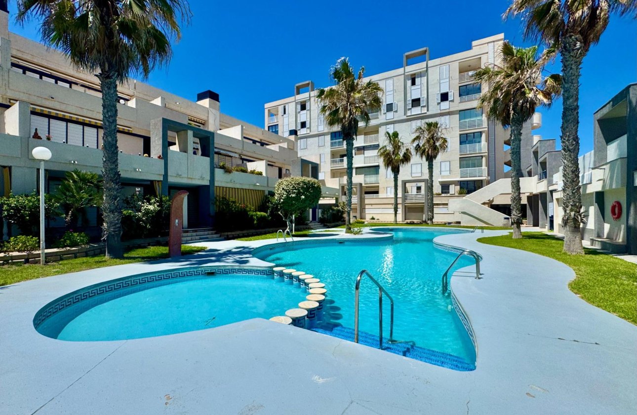 Herverkoop - Appartement -
Torrevieja - Torre La Mata