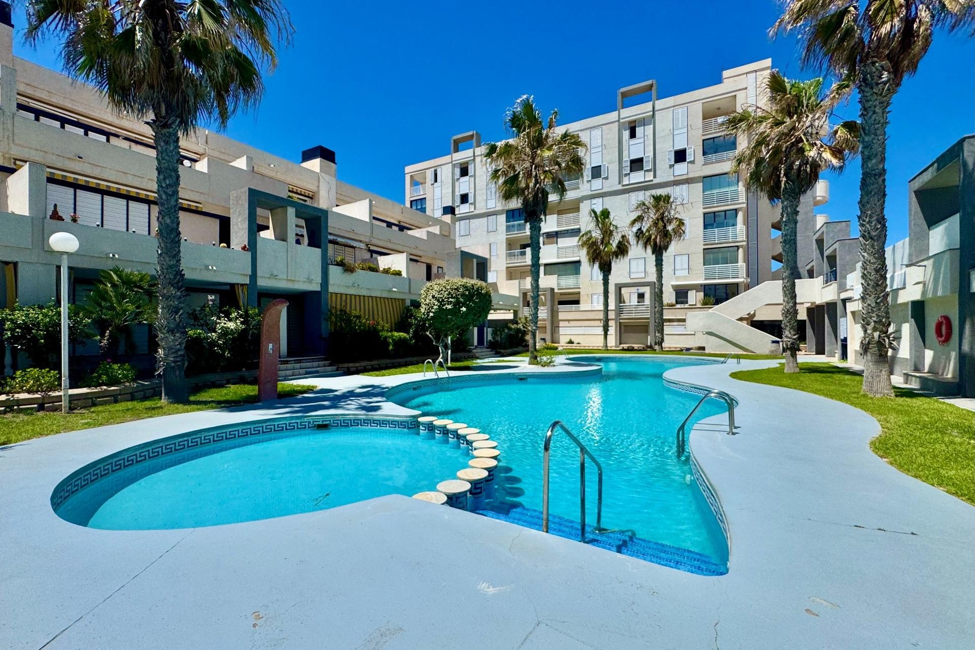 Herverkoop - Appartement -
Torrevieja - Torre La Mata
