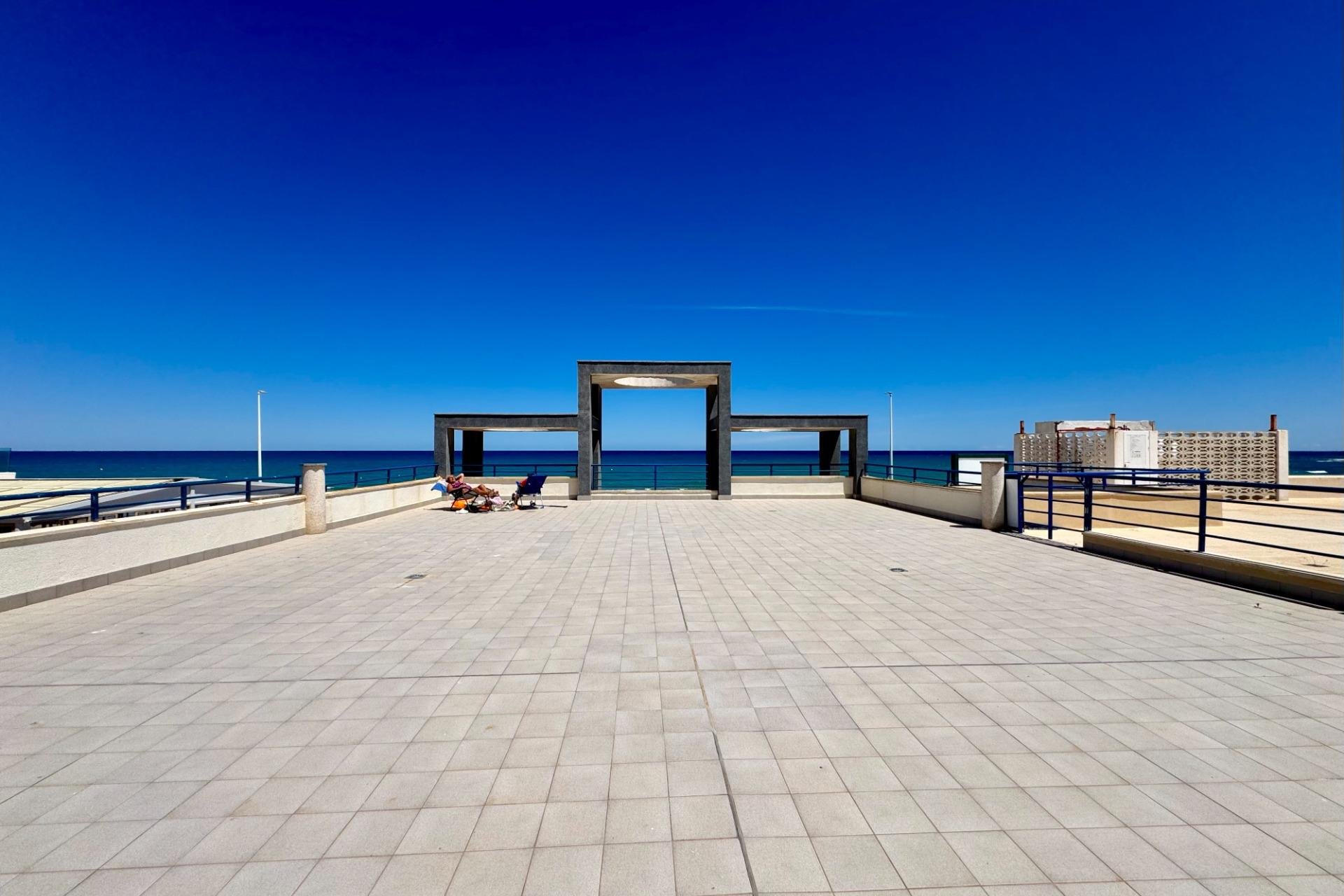 Herverkoop - Appartement -
Torrevieja - Torre La Mata