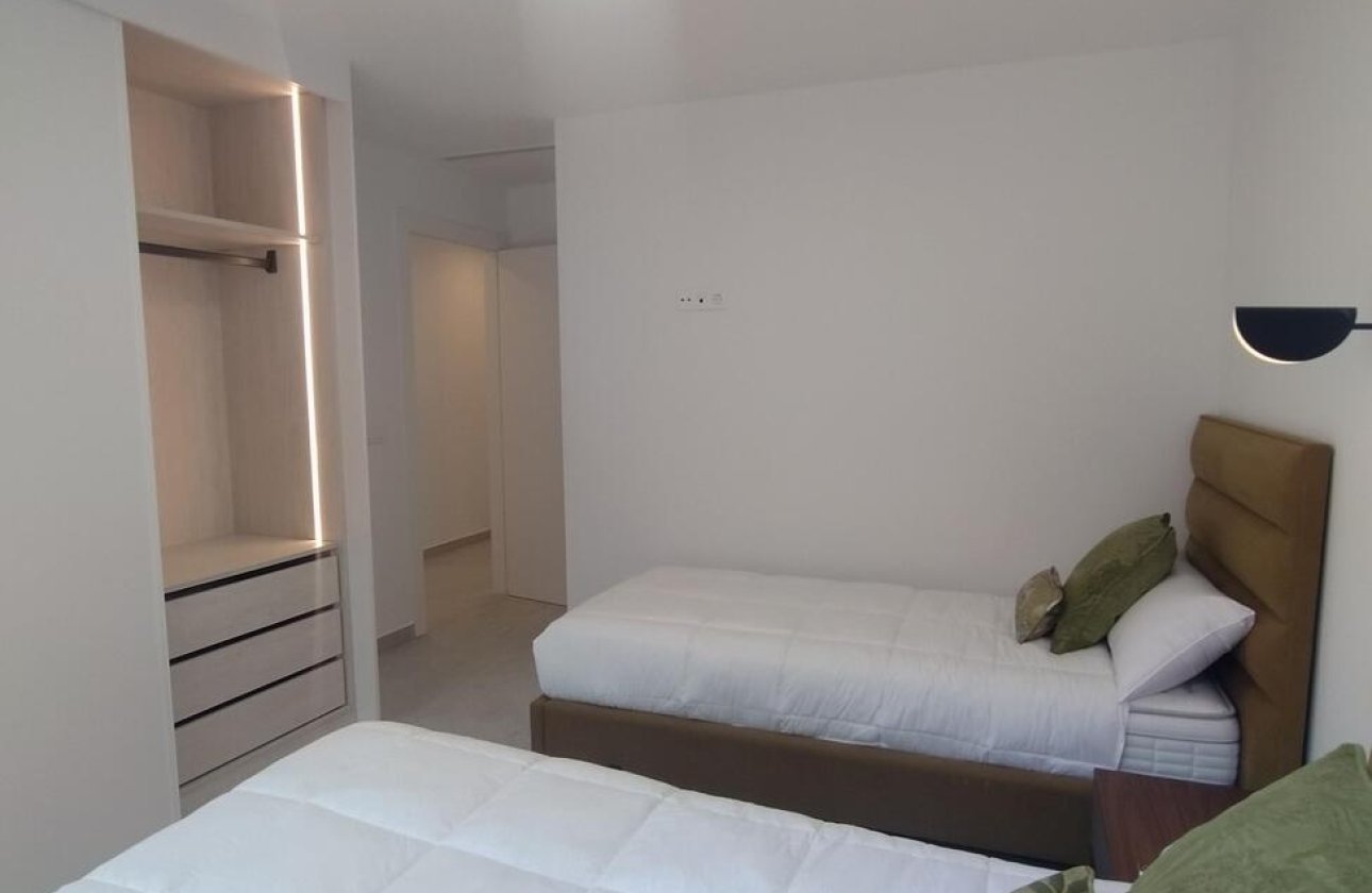 Herverkoop - Appartement -
Torrevieja - Torreblanca