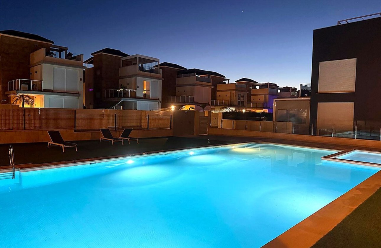 Herverkoop - Appartement -
Torrevieja - Torreta Florida