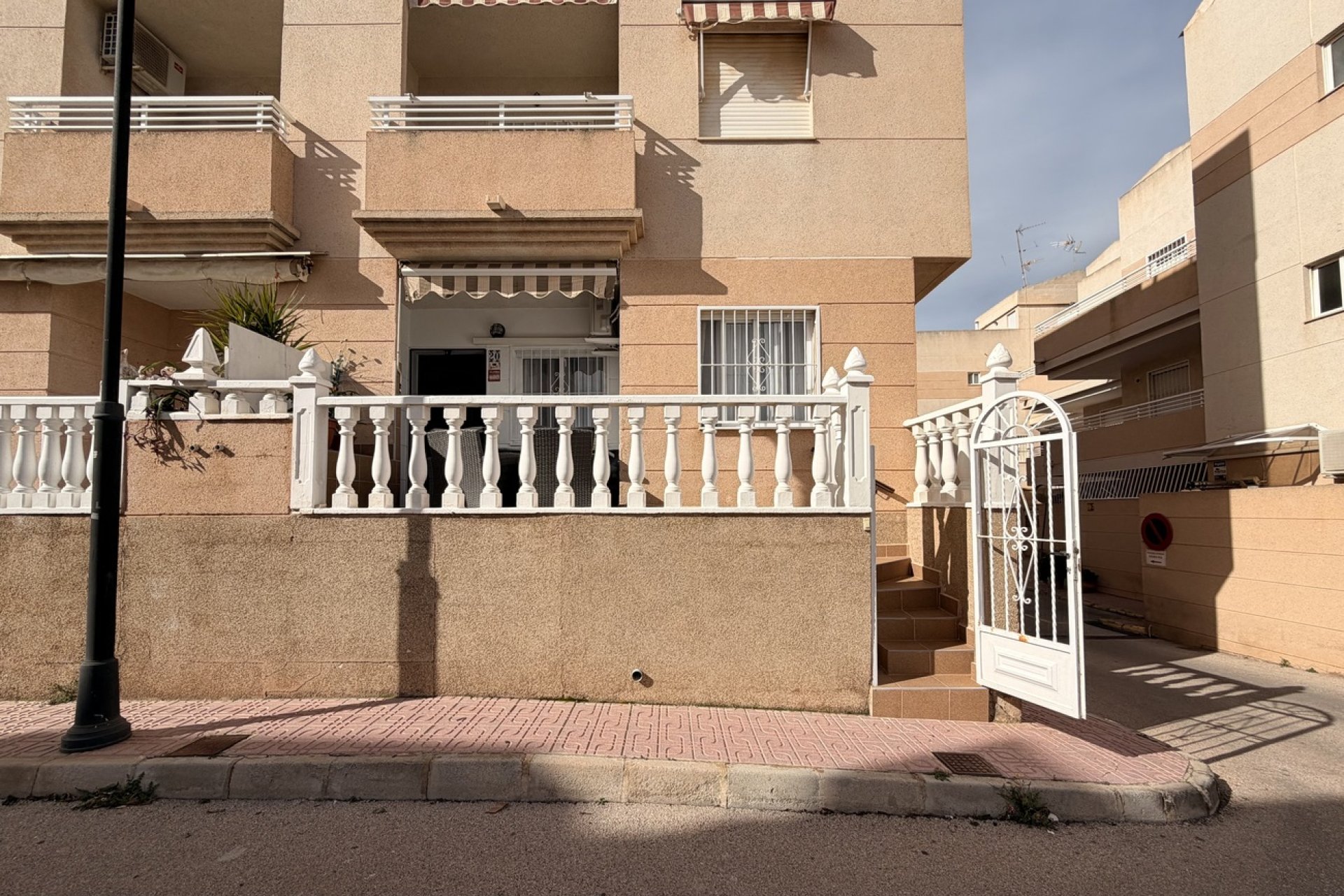 Herverkoop - Appartement -
Torrevieja - Urb. Calas Blancas III