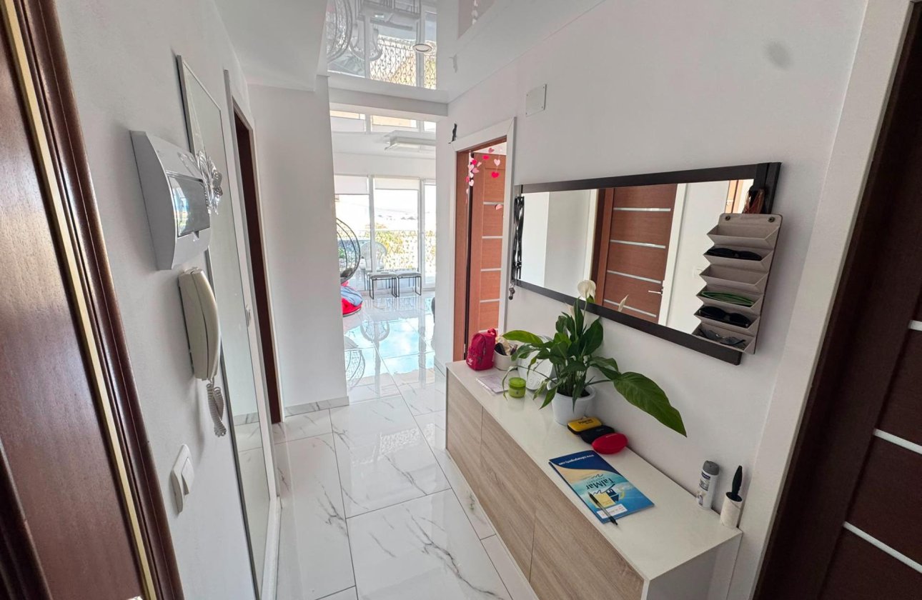 Herverkoop - Appartement -
Torrevieja - Zona Los Frutales
