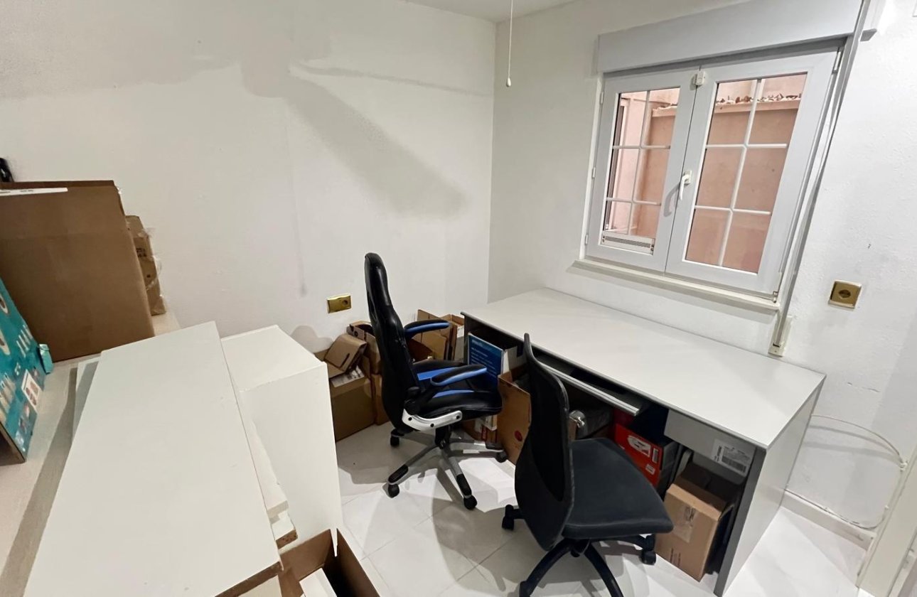 Herverkoop - Appartement -
Torrevieja