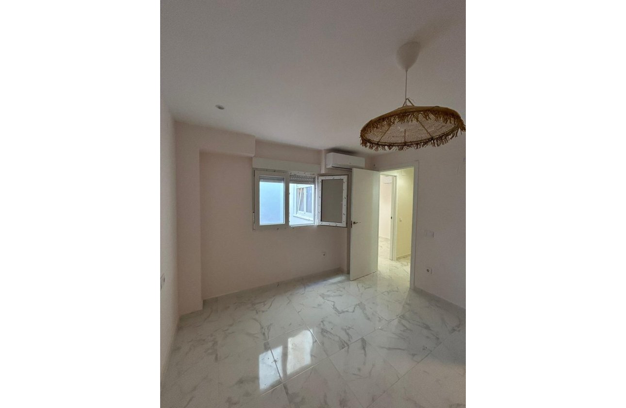 Herverkoop - Appartement -
Torrevieja