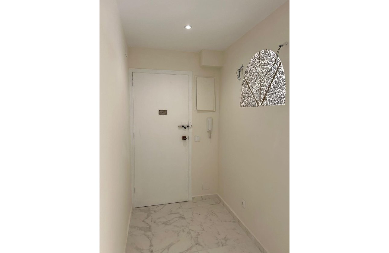 Herverkoop - Appartement -
Torrevieja