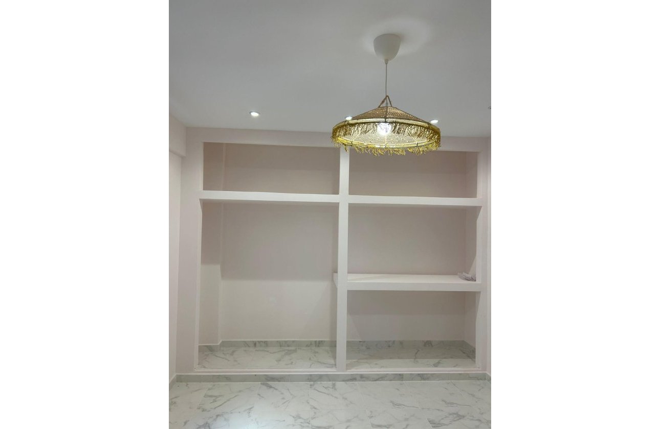 Herverkoop - Appartement -
Torrevieja