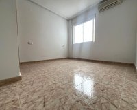 Herverkoop - Appartement -
Torrevieja