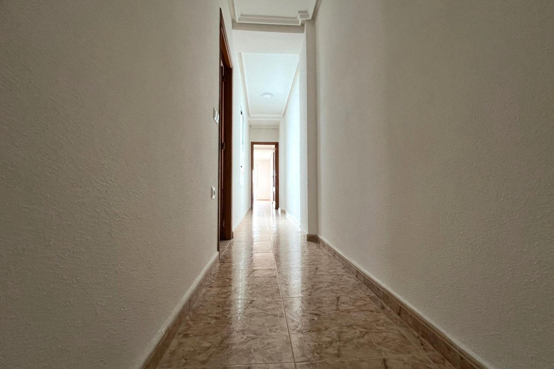 Herverkoop - Appartement -
Torrevieja