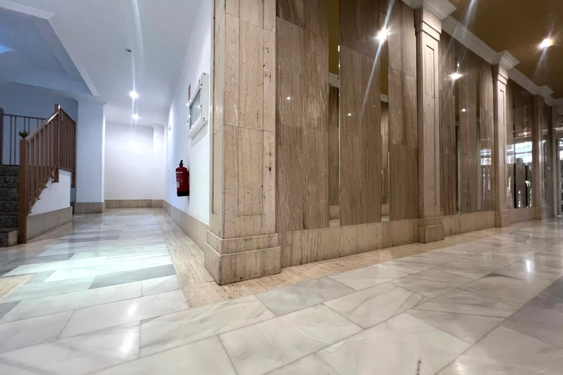 Herverkoop - Appartement -
Torrevieja