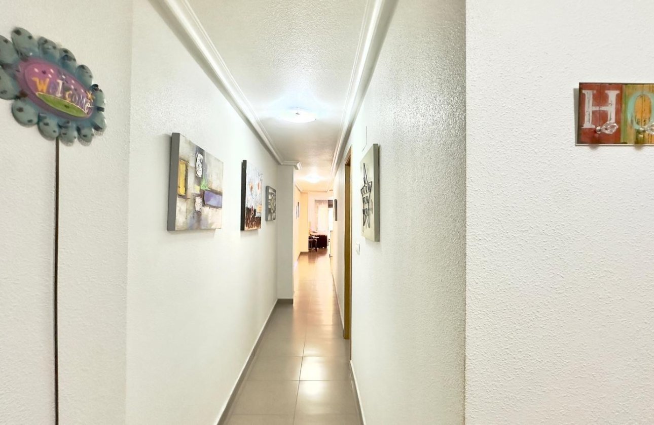 Herverkoop - Appartement -
Torrevieja