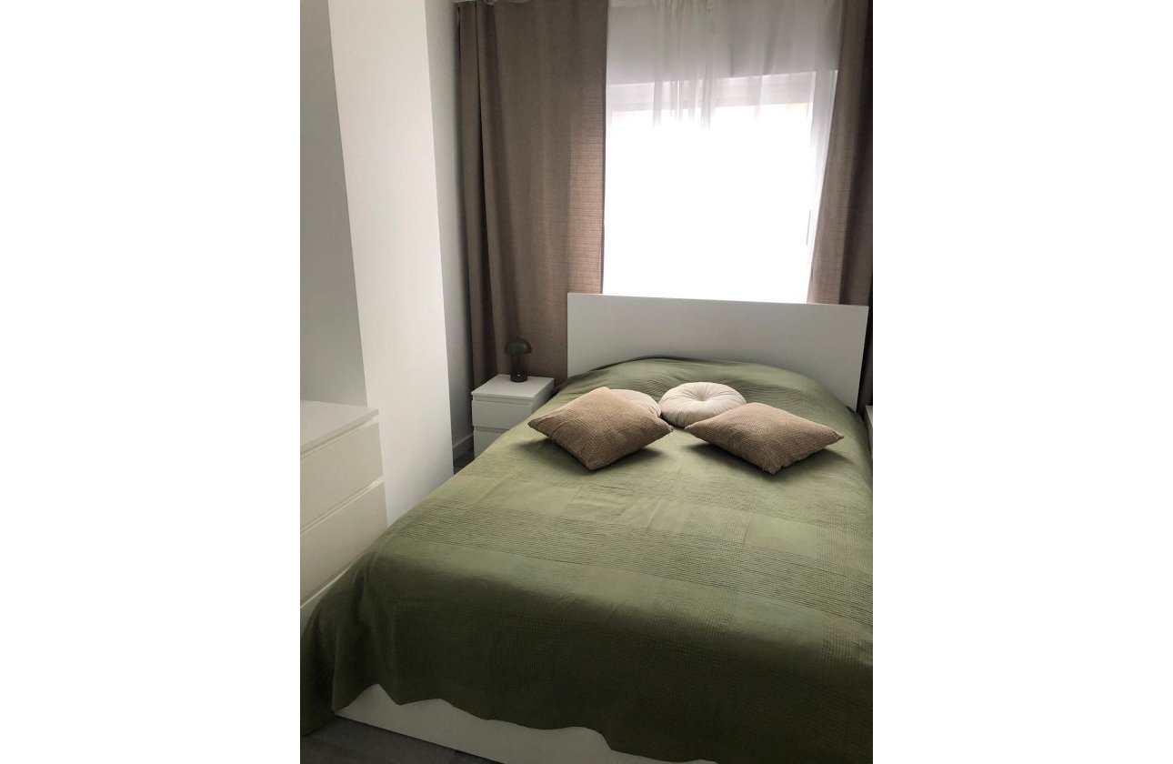 Herverkoop - Appartement -
Torrevieja