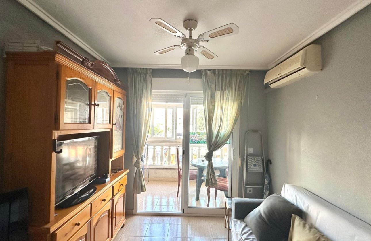 Herverkoop - Appartement -
Torrevieja