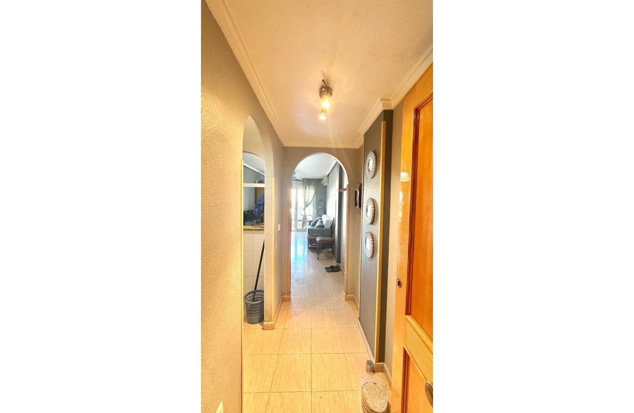 Herverkoop - Appartement -
Torrevieja