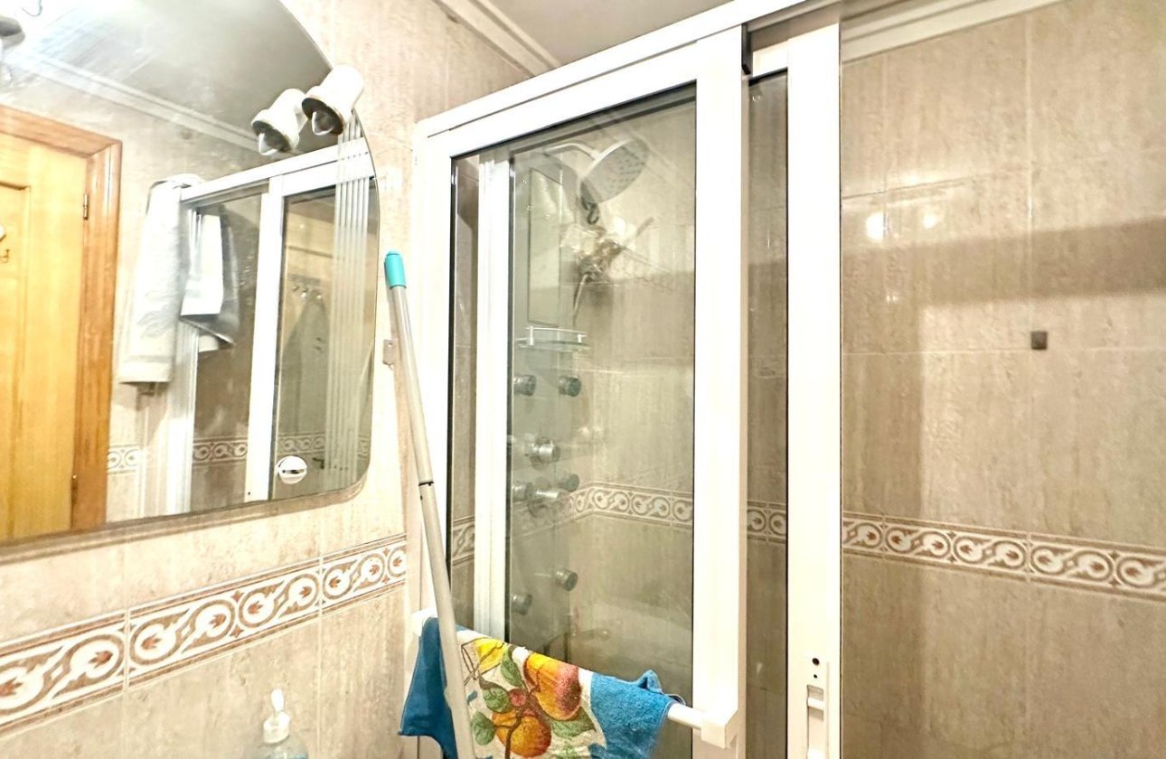 Herverkoop - Appartement -
Torrevieja