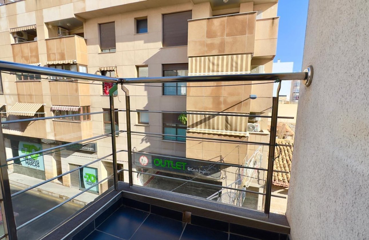 Herverkoop - Appartement -
Torrevieja