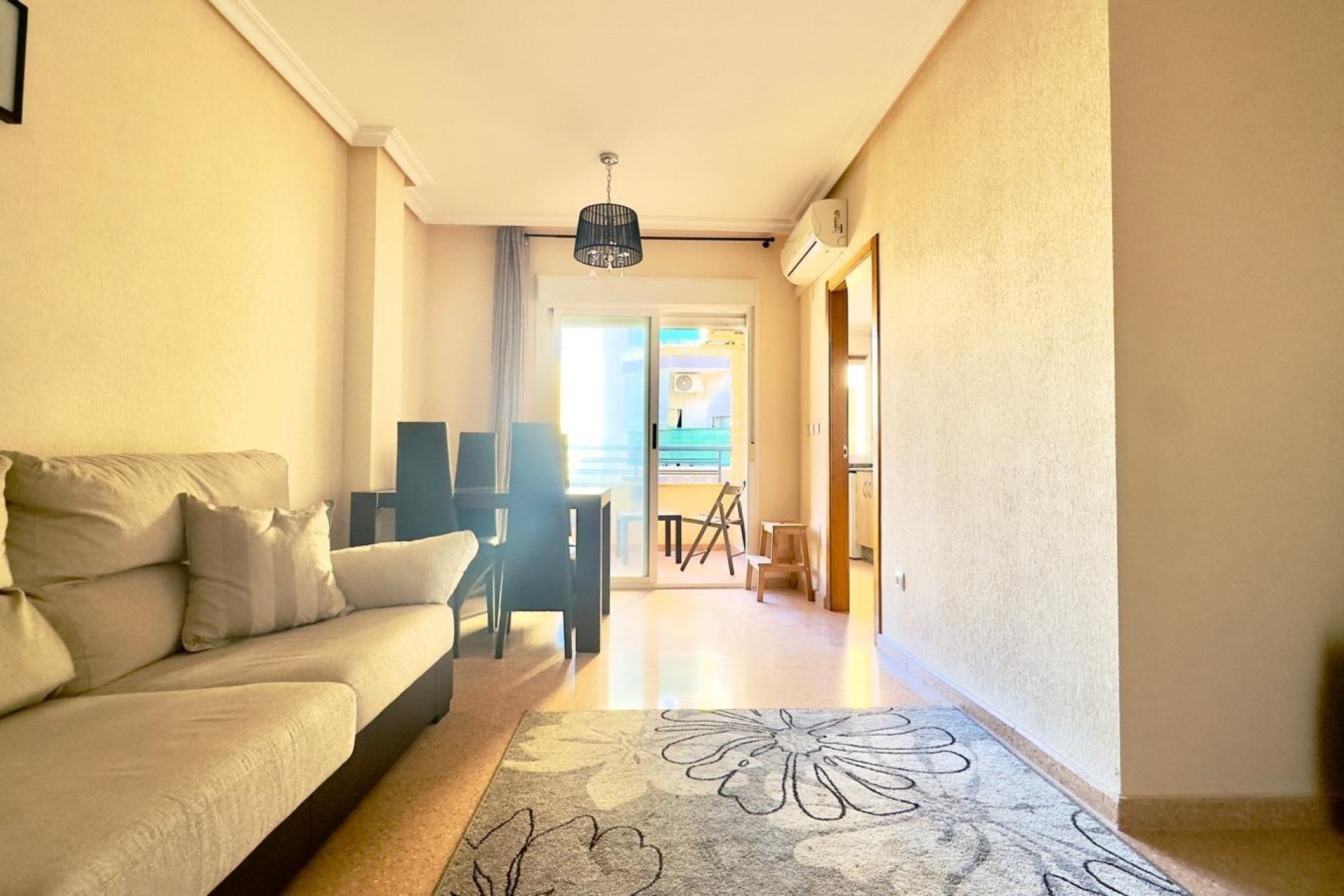 Herverkoop - Appartement -
Torrevieja