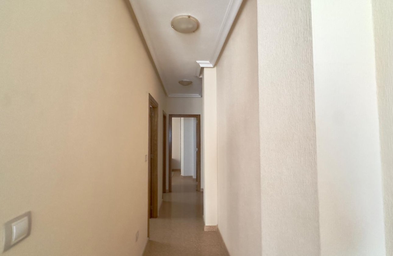 Herverkoop - Appartement -
Torrevieja