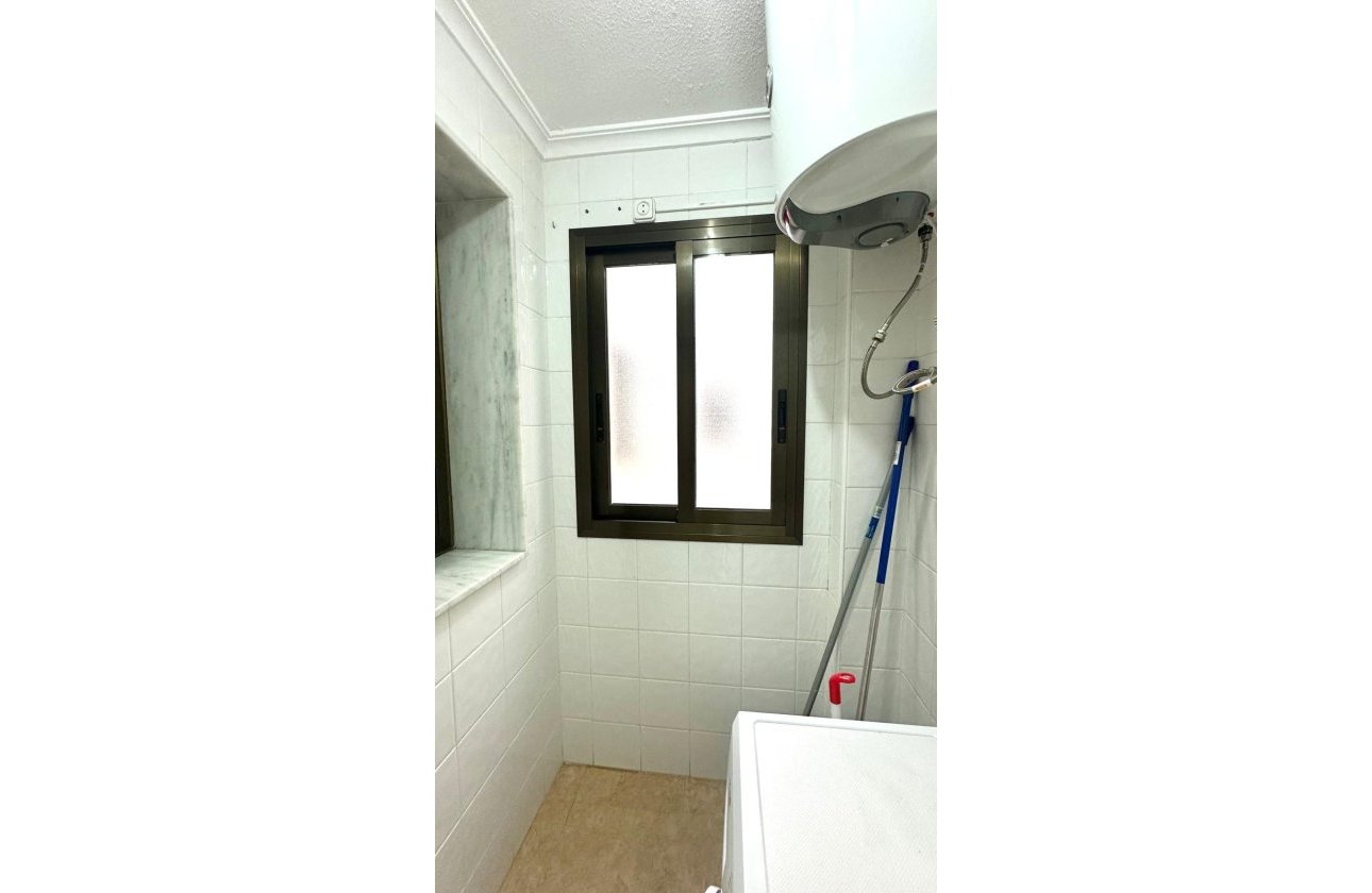 Herverkoop - Appartement -
Torrevieja