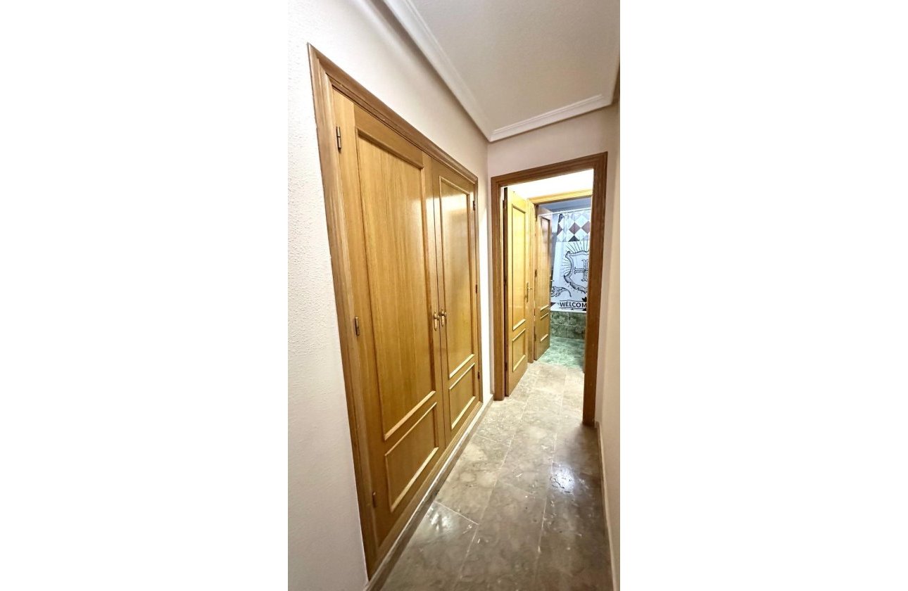 Herverkoop - Appartement -
Torrevieja