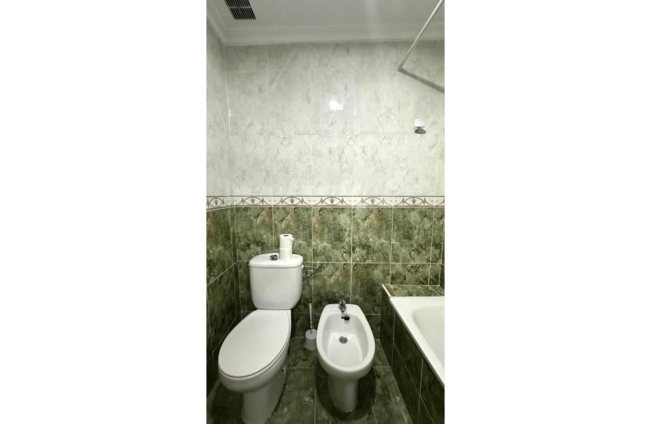 Herverkoop - Appartement -
Torrevieja