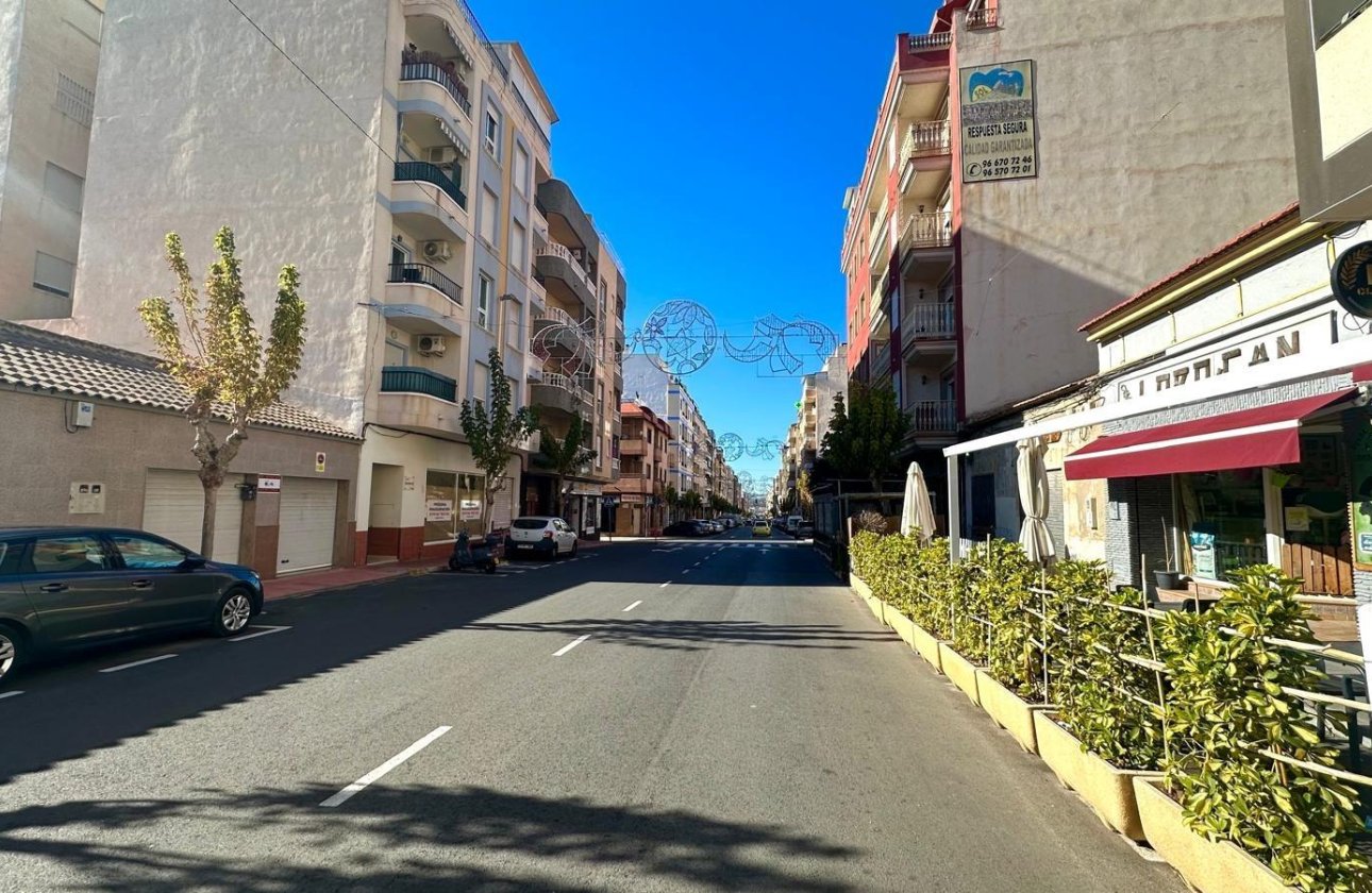 Herverkoop - Appartement -
Torrevieja