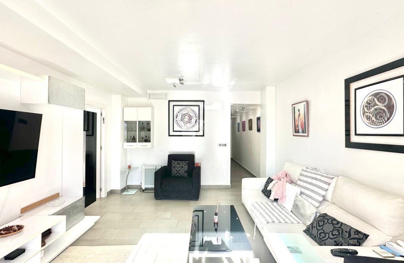 Herverkoop - Appartement -
Torrevieja