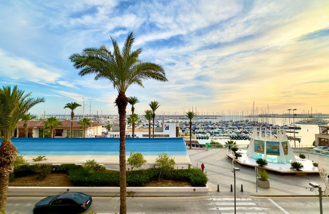 Herverkoop - Appartement -
Torrevieja