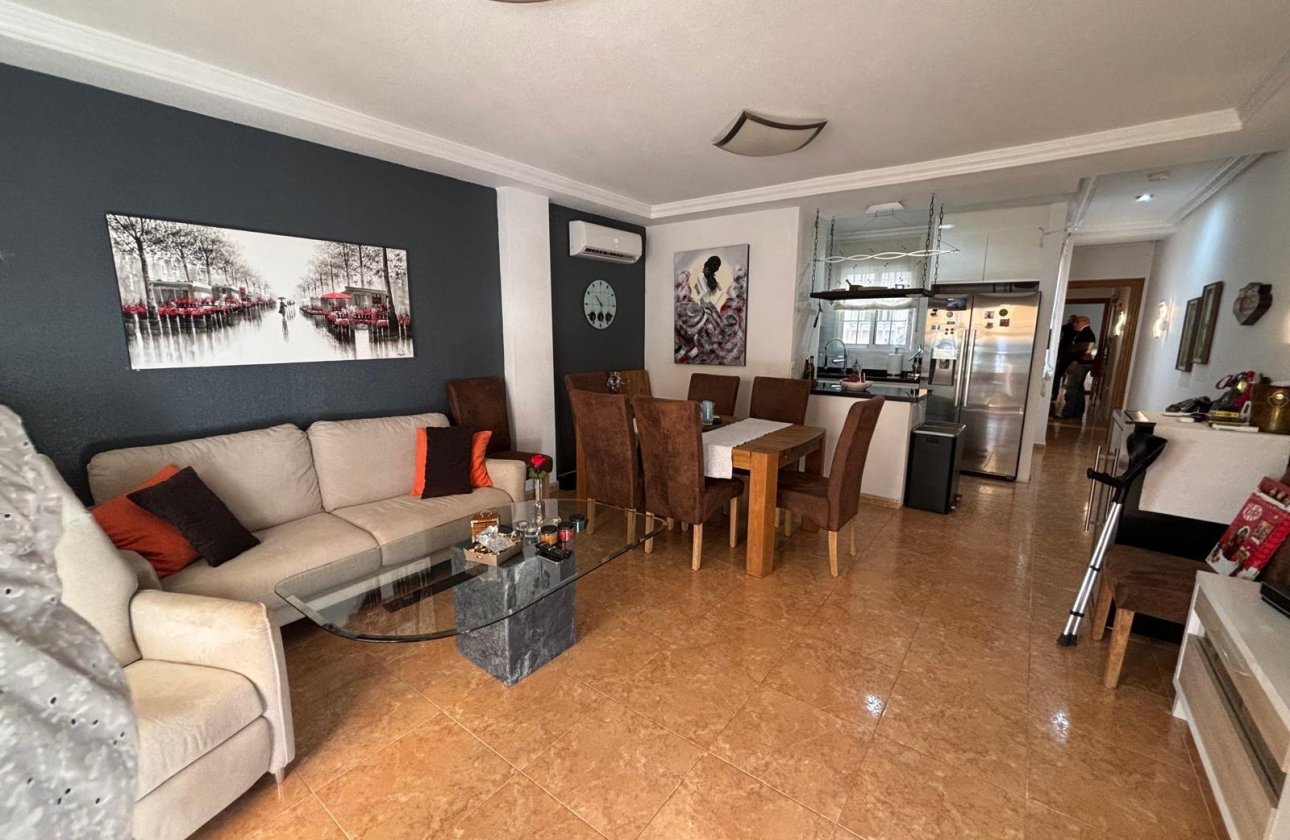 Herverkoop - Appartement -
Torrevieja