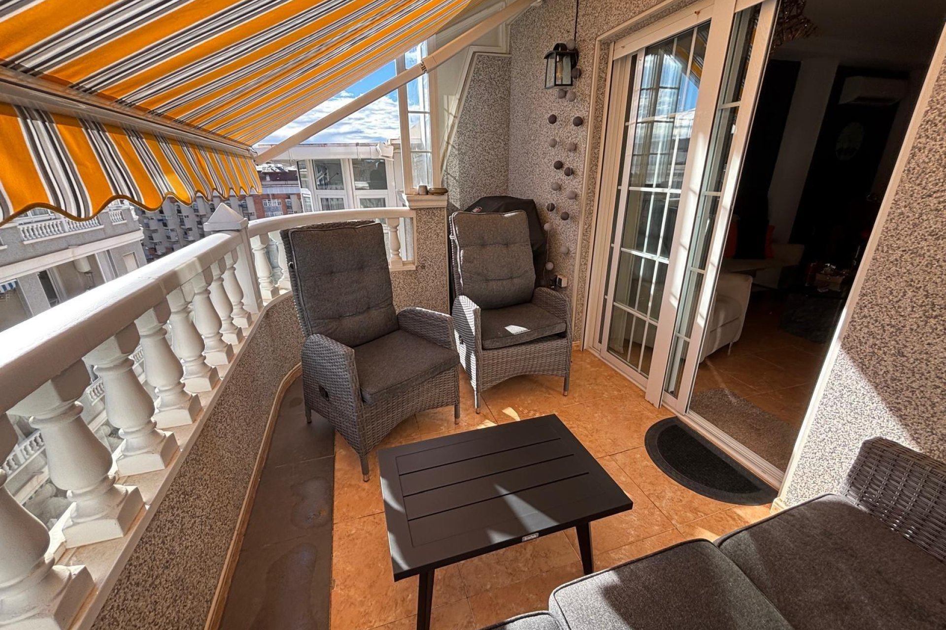 Herverkoop - Appartement -
Torrevieja