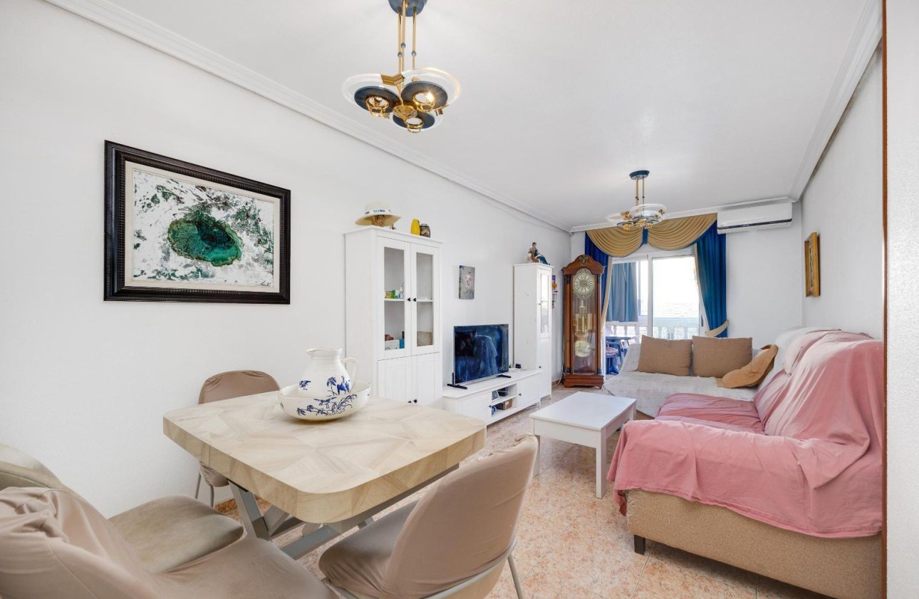 Herverkoop - Appartement -
Torrevieja