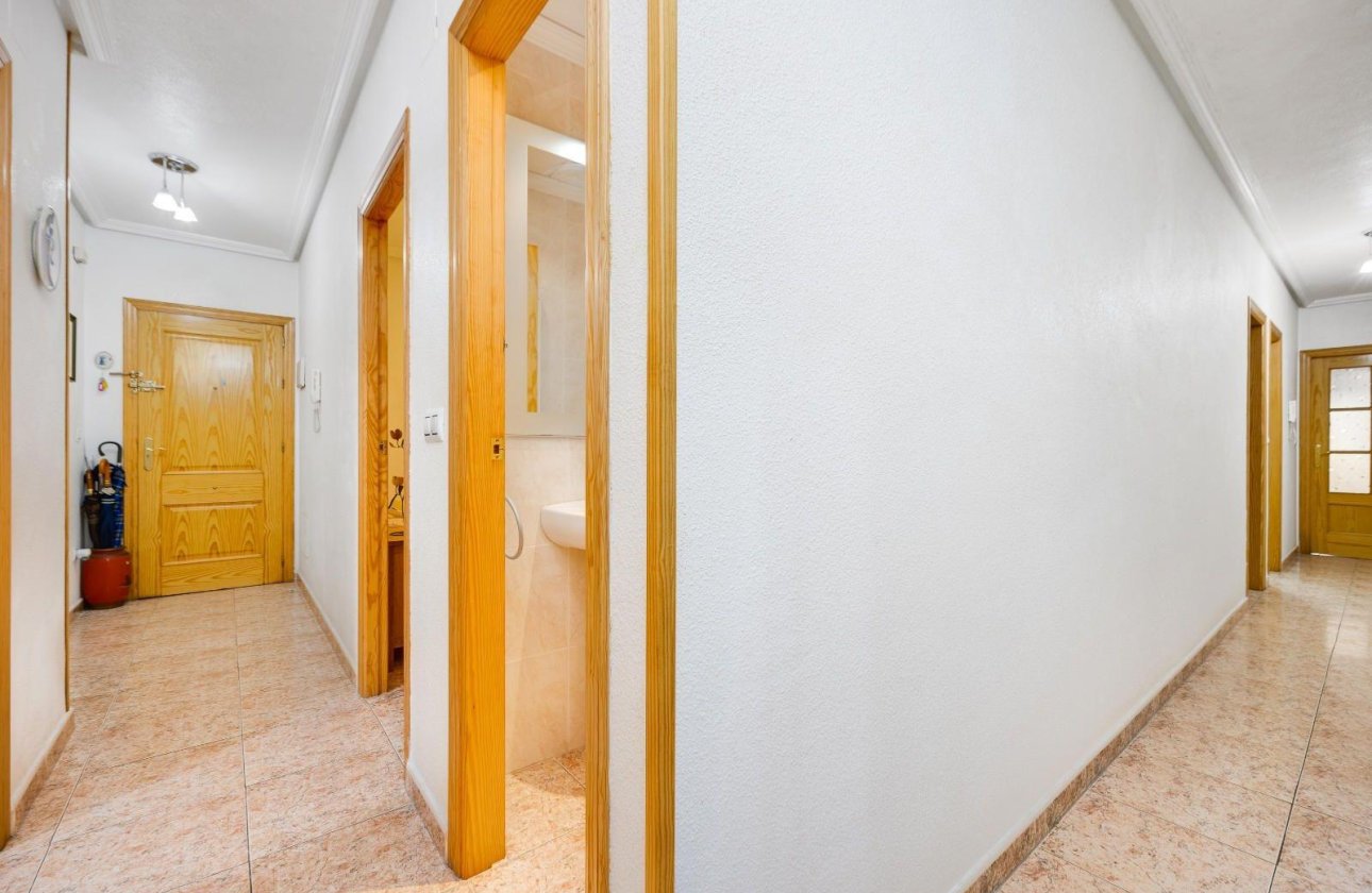 Herverkoop - Appartement -
Torrevieja