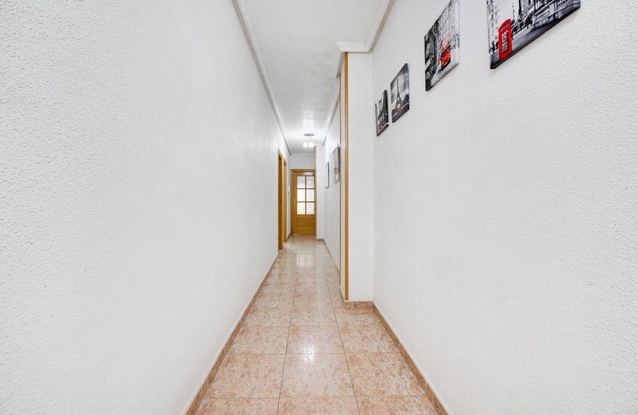 Herverkoop - Appartement -
Torrevieja