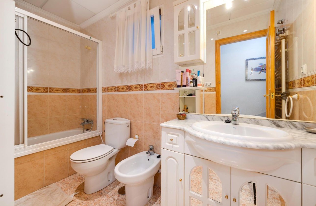 Herverkoop - Appartement -
Torrevieja