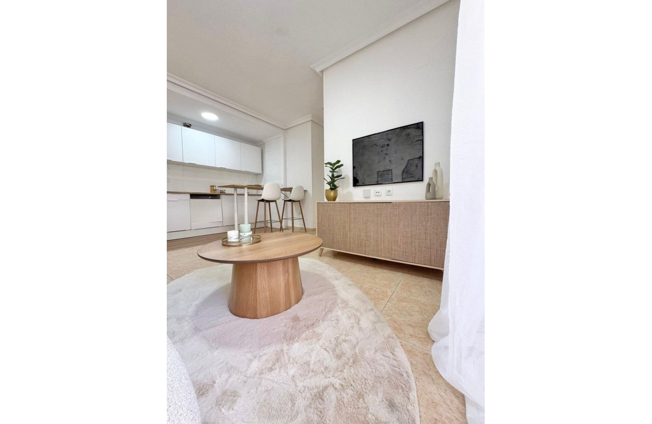 Herverkoop - Appartement -
Torrevieja
