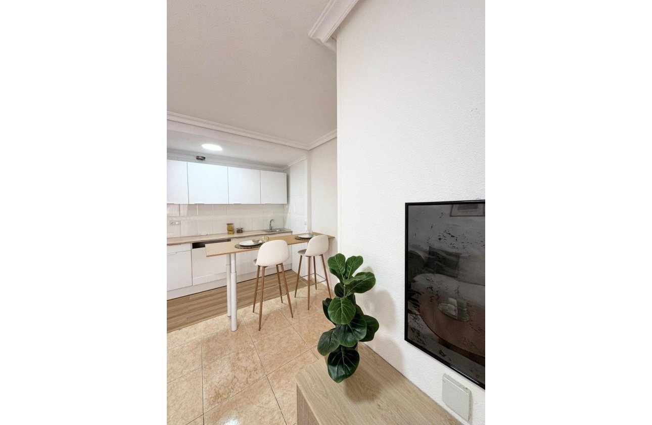 Herverkoop - Appartement -
Torrevieja