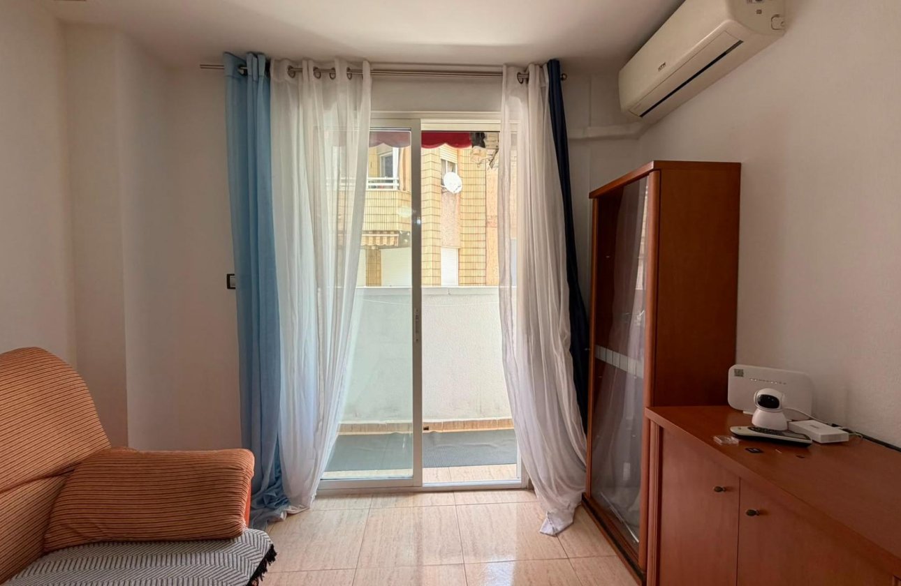 Herverkoop - Appartement -
Torrevieja