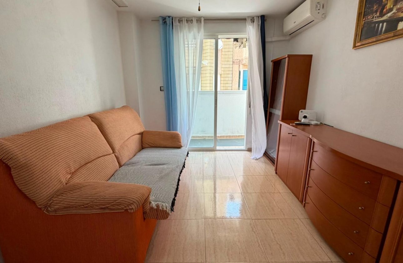 Herverkoop - Appartement -
Torrevieja