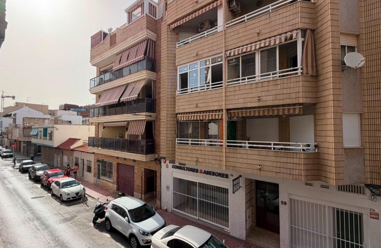 Herverkoop - Appartement -
Torrevieja