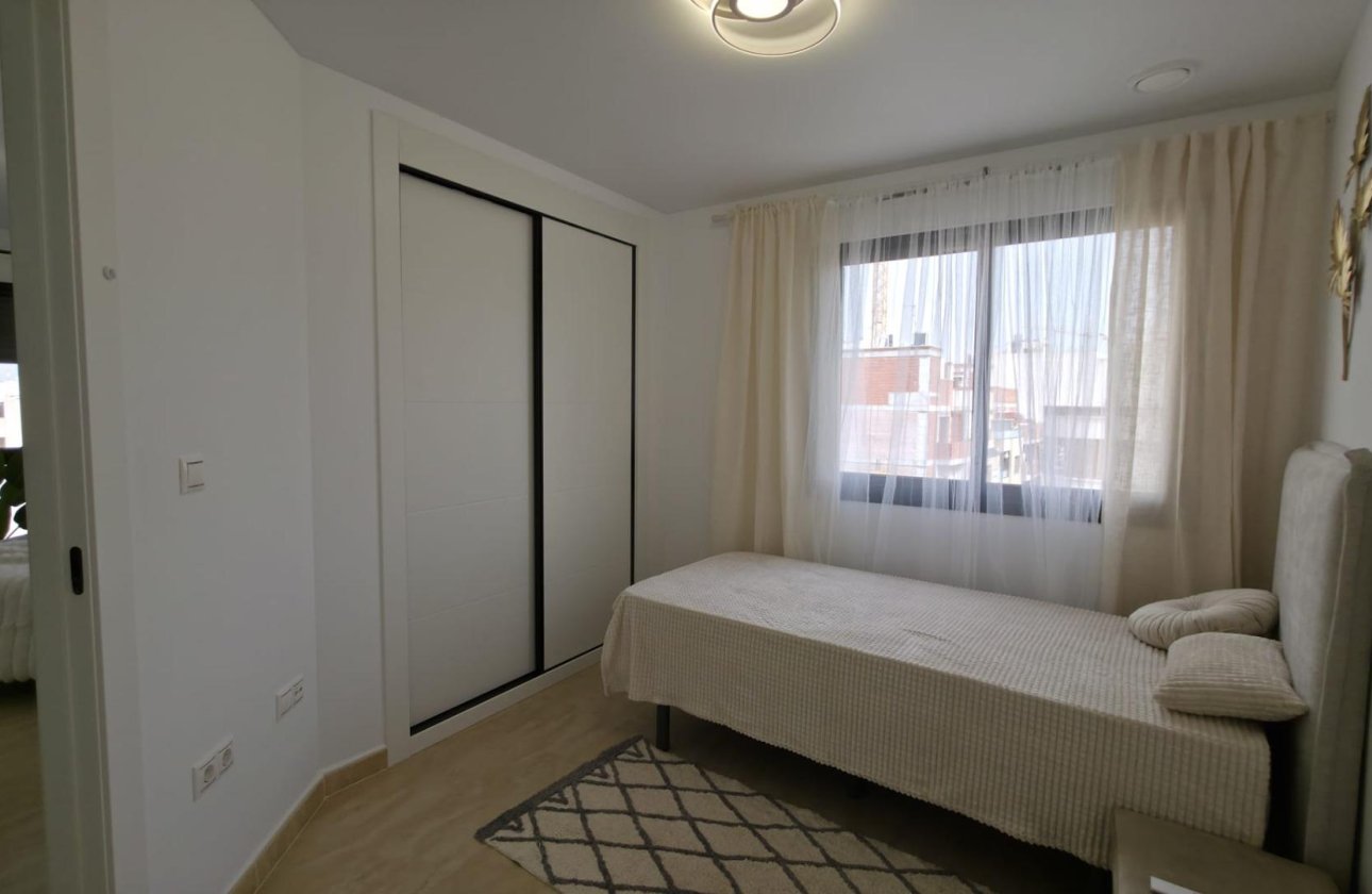 Herverkoop - Appartement -
Torrevieja