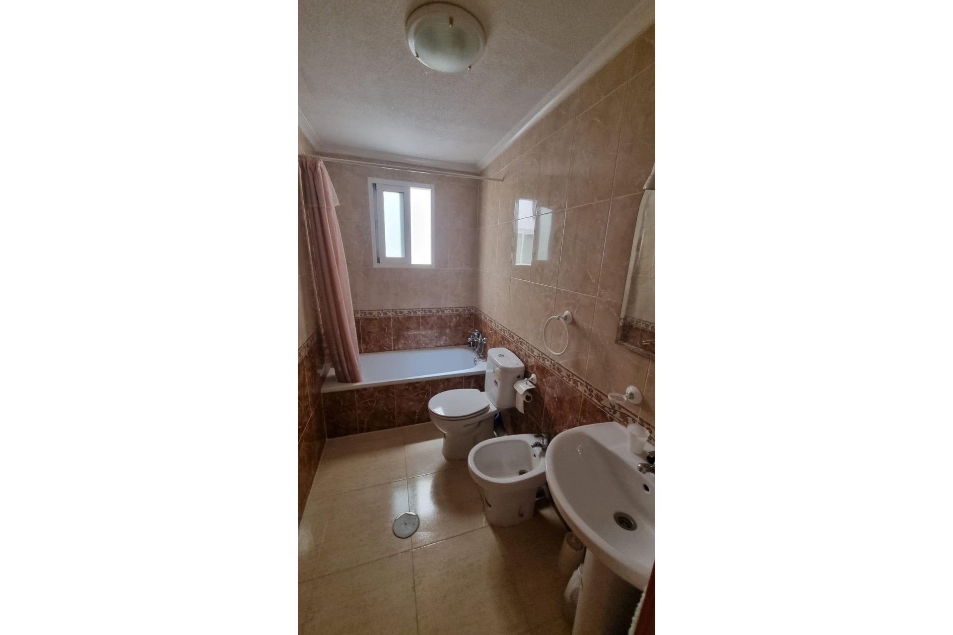 Herverkoop - Appartement -
Torrevieja